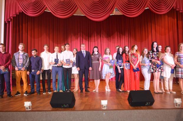 Выпускники Института сестринского образования получили дипломы