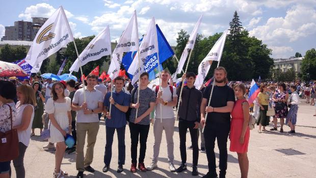 Студенты и сотрудники ВГМУ им. Н.Н. Бурденко приняли участие в гражданско-патриотической акции «Za Россию»