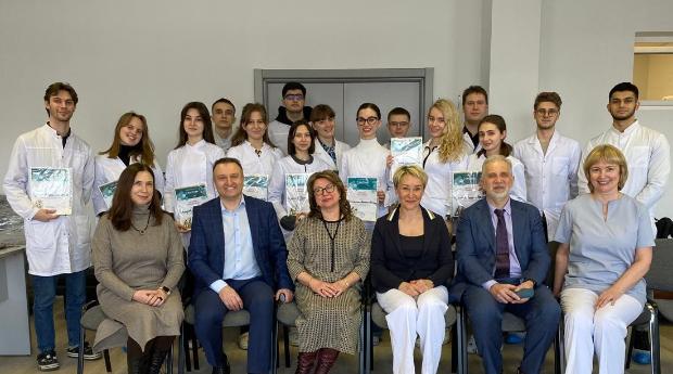 Итоги олимпиады по стоматологии общей практики «Стоматолог будущего» Итоги олимпиады по стоматологии общей практики «Стоматолог будущего»