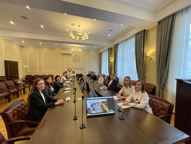 Итоги межкафедральной научно-практической конференции с участием ординаторов и студентов «Особенности этиопатогенеза сердечно-сосудистой патологии и заболеваний эндокринной системы» Итоги межкафедральной научно-практической конференции с участием ординаторов и студентов «Особенности этиопатогенеза сердечно-сосудистой патологии и заболеваний эндокринной системы»