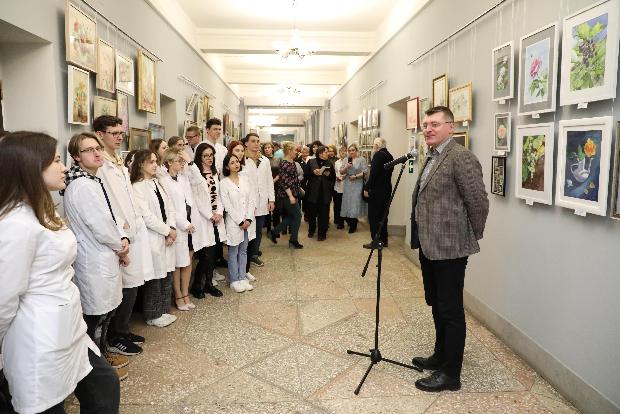 В ректорской галерее открылась выставка врачей - художников
