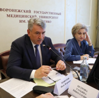 Ректор Иван Петрович Мошуров принял участие в заседании Координационного совета по подготовке медицинских кадров: «Забота о здоровье начинается здесь!»
