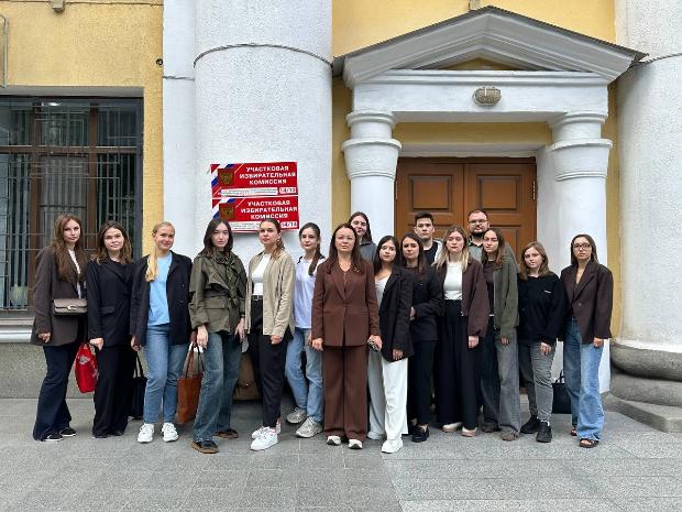 Ординаторы кафедры инструментальной диагностики выразили свою волю на выборах в Воронежскую областную Думу